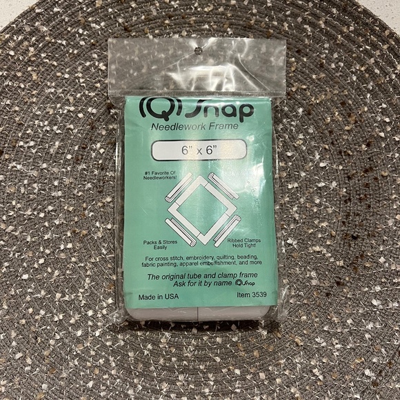 Q Snap Needlework Frame Needlepoint Cross Stitch Embroidery--6" X 6" - Picture 1 of 4